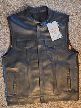 NWT Milwaukee Leather Men's Leather Vest - Size XL
